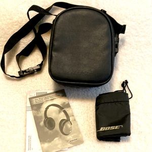 Bose QuietComfort Acoustic Noise Canceling Headset Carrying Case & accessories